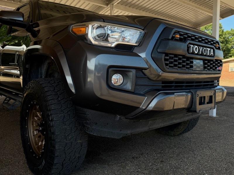 Toyota Tacoma SR5 Double Cab Long Bed V6 6AT 4WD 2018