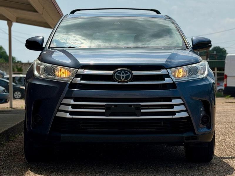Toyota Highlander LE Plus FWD V6 2018