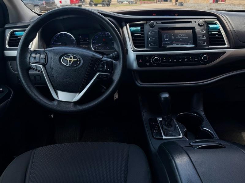Toyota Highlander LE Plus FWD V6 2018