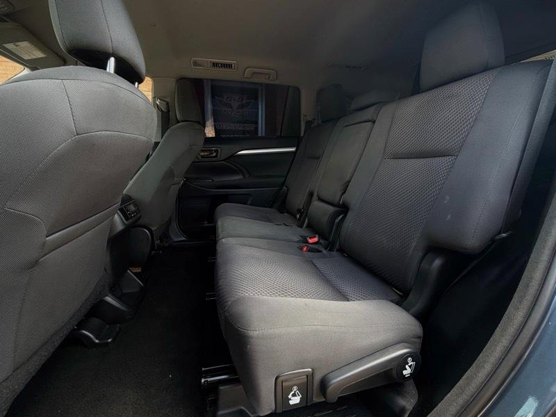 Toyota Highlander LE Plus FWD V6 2018