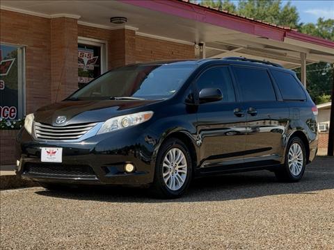 2014 Toyota Sienna XLE FWD 8-Passenger V6