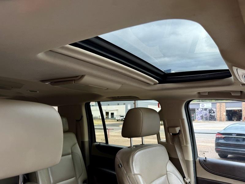 Chevrolet Suburban LTZ 1500 4WD 2015
