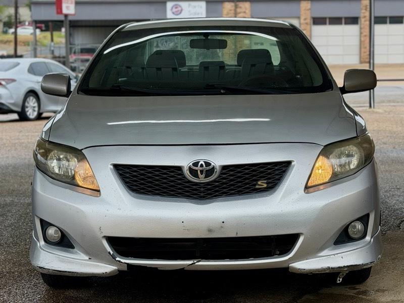 Toyota Corolla Base 4-Speed AT 2009