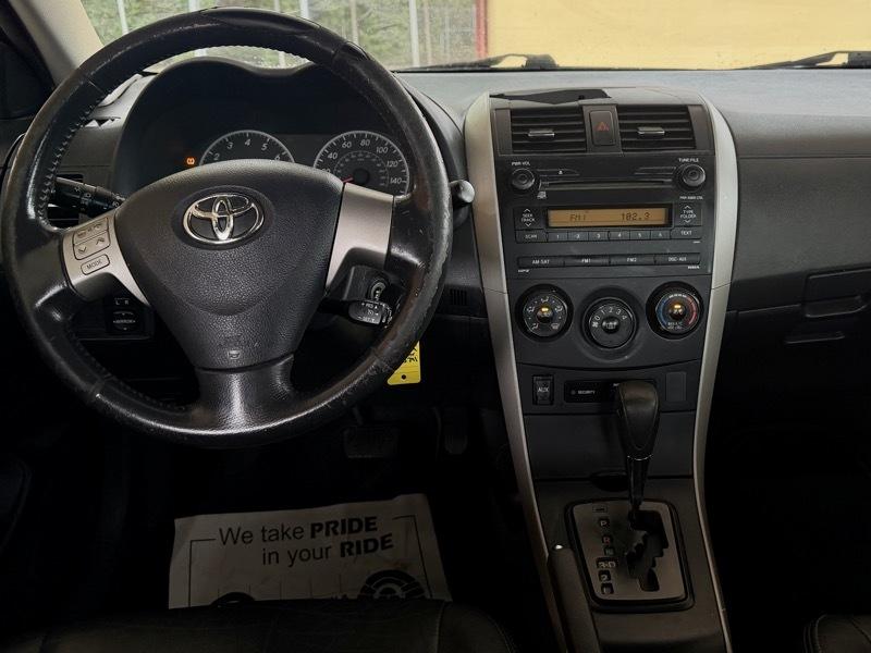 Toyota Corolla Base 4-Speed AT 2009