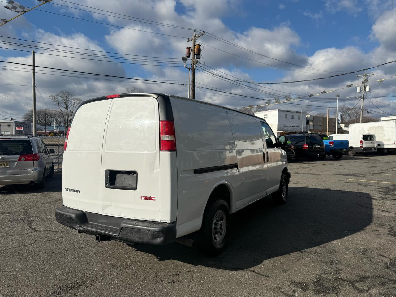 GMC Savana G2500 Cargo 2017