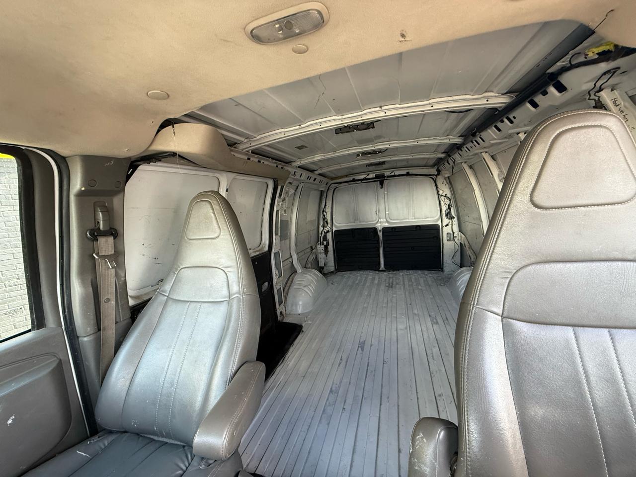 GMC Savana G2500 Cargo 2017