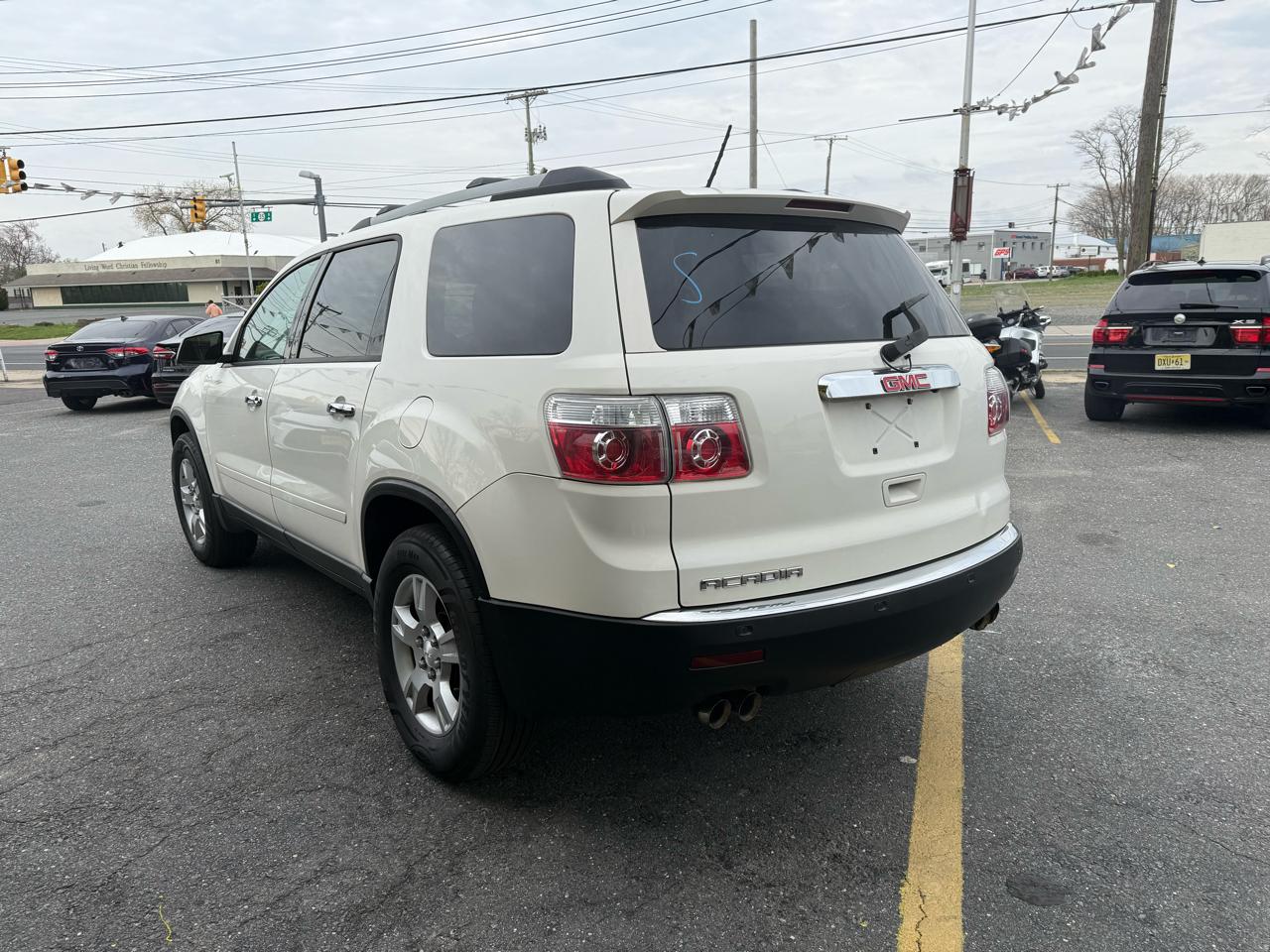 GMC Acadia SLE-2 FWD 2012