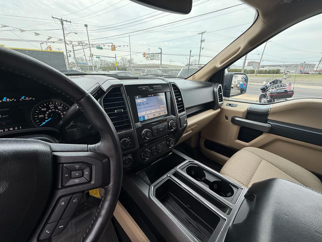 Ford F-150 Lariat SuperCrew 6.5-ft. Bed 4WD 2017