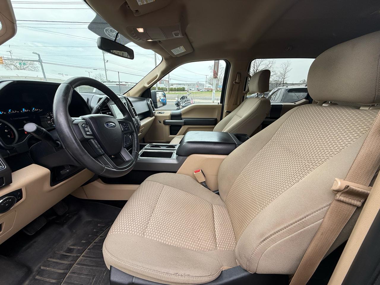 Ford F-150 Lariat SuperCrew 6.5-ft. Bed 4WD 2017