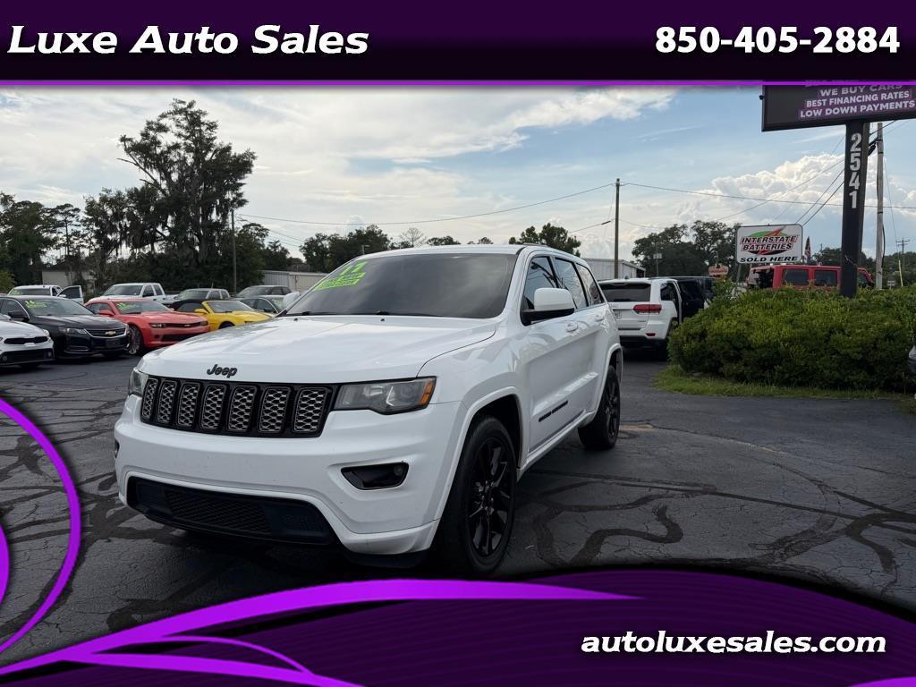 2017 Jeep Grand Cherokee Altitude 4x2 *Ltd Avail*