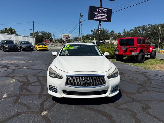 White 2015 INFINITI Q50 Sedan Rear-Wheel Drive Automatic