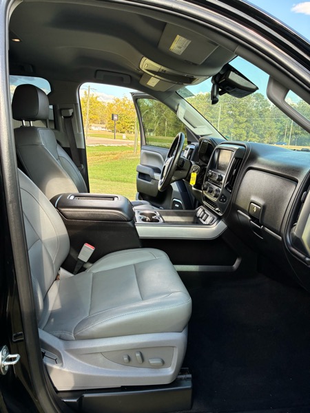 Chevrolet Silverado 1500 LTZ Double Cab Short Box 4WD 2017 Chevrolet Silverado 1500 LTZ Double Cab Short Box 4WD 2017