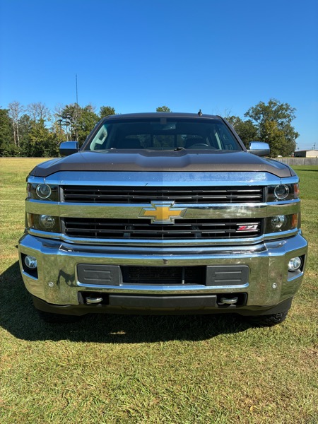 Chevrolet Silverado 2500HD LTZ Crew Cab Long Box 4WD 2015 Chevrolet Silverado 2500HD LTZ Crew Cab Long Box 4WD 2015