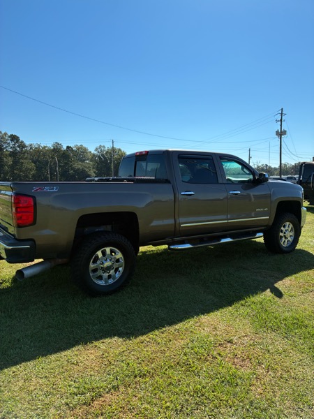 Chevrolet Silverado 2500HD LTZ Crew Cab Long Box 4WD 2015 Chevrolet Silverado 2500HD LTZ Crew Cab Long Box 4WD 2015