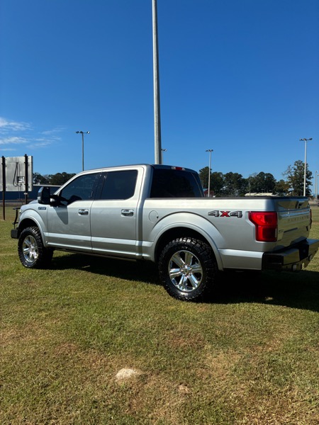 Ford F-150 Platinum SuperCrew 6.5-ft. Bed 4WD 2020 Ford F-150 Platinum SuperCrew 6.5-ft. Bed 4WD 2020