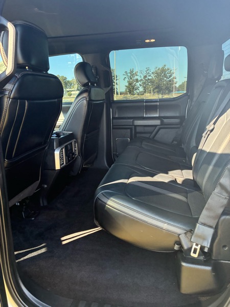 Ford F-150 Platinum SuperCrew 6.5-ft. Bed 4WD 2020 Ford F-150 Platinum SuperCrew 6.5-ft. Bed 4WD 2020