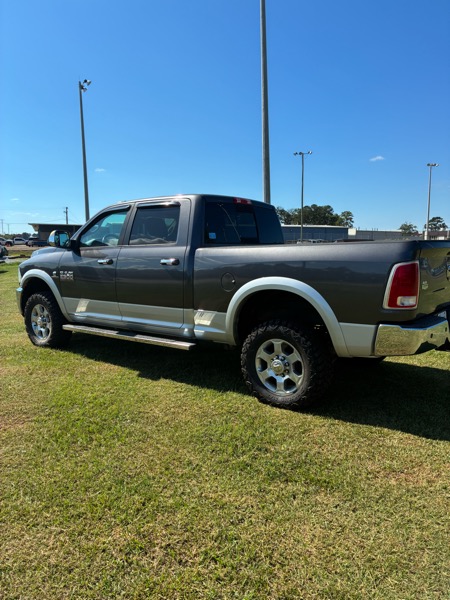 RAM 2500 Laramie Crew Cab SWB 4WD 2015 RAM 2500 Laramie Crew Cab SWB 4WD 2015