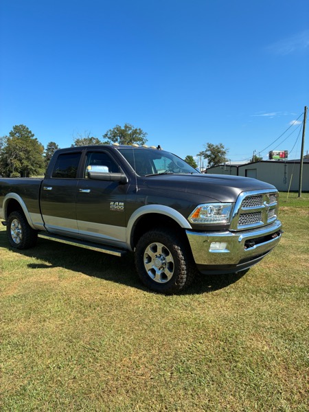 RAM 2500 Laramie Crew Cab SWB 4WD 2015 RAM 2500 Laramie Crew Cab SWB 4WD 2015