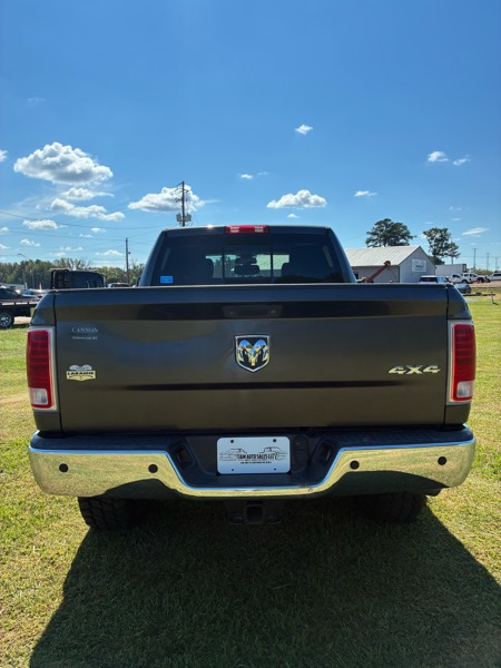 RAM 2500 Laramie Crew Cab SWB 4WD 2015 RAM 2500 Laramie Crew Cab SWB 4WD 2015
