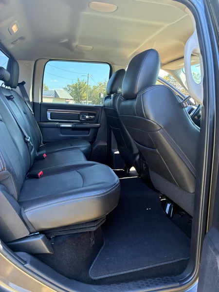 RAM 2500 Laramie Crew Cab SWB 4WD 2015 RAM 2500 Laramie Crew Cab SWB 4WD 2015