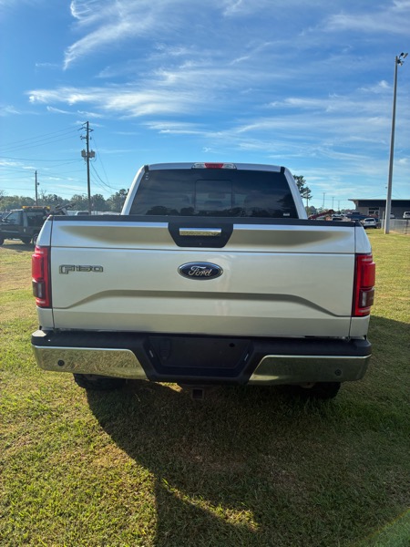 Ford F-150 4WD SuperCab 133" XLT 2017 Ford F-150 4WD SuperCab 133" XLT 2017