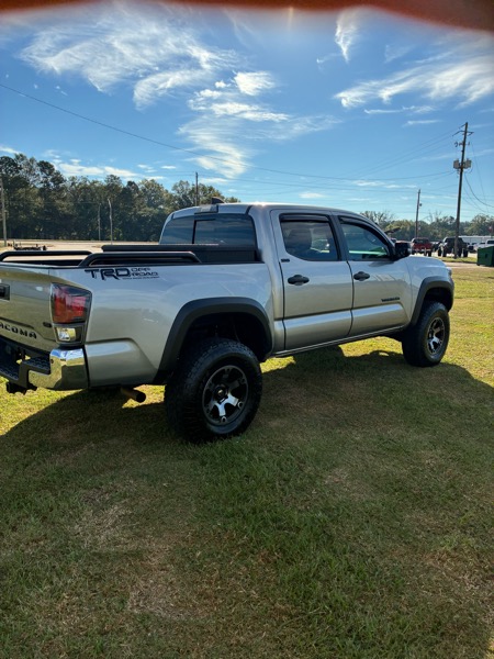 Toyota Tacoma 2WD Double Cab I4 AT SR5 (Natl) 2018 Toyota Tacoma 2WD Double Cab I4 AT SR5 (Natl) 2018
