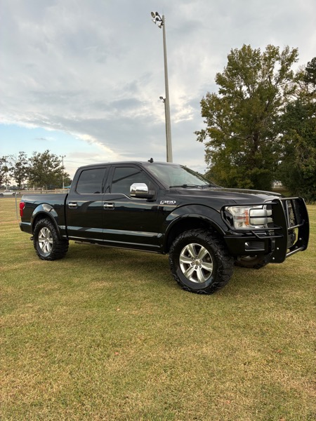 Ford F-150 XLT SuperCrew 5.5-ft. Bed 4WD 2018 Ford F-150 XLT SuperCrew 5.5-ft. Bed 4WD 2018