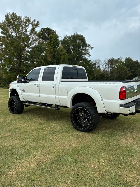 Ford F-250 SD XLT Crew Cab Long Bed 4WD 2016 Ford F-250 SD XLT Crew Cab Long Bed 4WD 2016