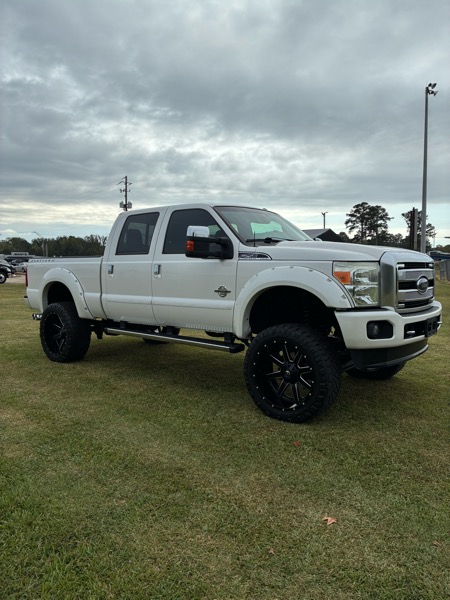 Ford F-250 SD XLT Crew Cab Long Bed 4WD 2016 Ford F-250 SD XLT Crew Cab Long Bed 4WD 2016