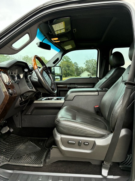 Ford F-250 SD XLT Crew Cab Long Bed 4WD 2016 Ford F-250 SD XLT Crew Cab Long Bed 4WD 2016