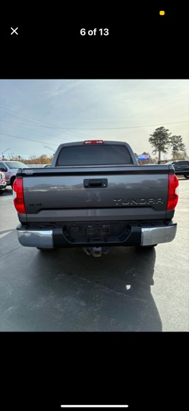 Toyota Tundra SR5 5.7L V8 FFV CrewMax 4WD 2017