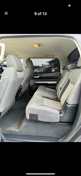 Toyota Tundra SR5 5.7L V8 FFV CrewMax 4WD 2017