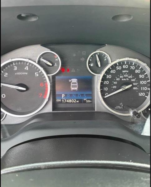 Toyota Tundra SR5 5.7L V8 FFV CrewMax 4WD 2017