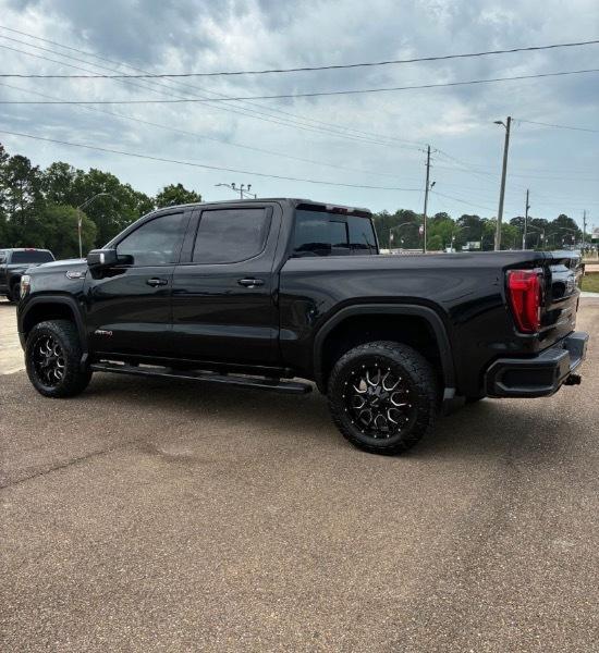 GMC Sierra 1500 AT4 Crew Cab Long Box 4WD 2019