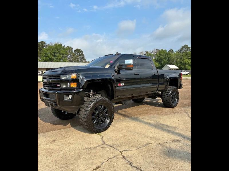 2017 Chevrolet Silverado 2500HD LTZ Crew Cab Long Box 4WD
