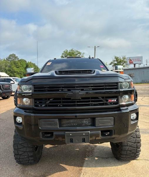 Chevrolet Silverado 2500HD LTZ Crew Cab Long Box 4WD 2017