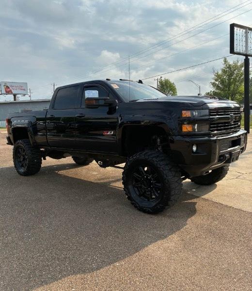 Chevrolet Silverado 2500HD LTZ Crew Cab Long Box 4WD 2017