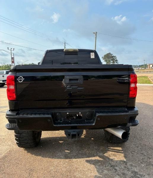 Chevrolet Silverado 2500HD LTZ Crew Cab Long Box 4WD 2017