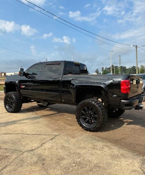 Chevrolet Silverado 2500HD LTZ Crew Cab Long Box 4WD 2017