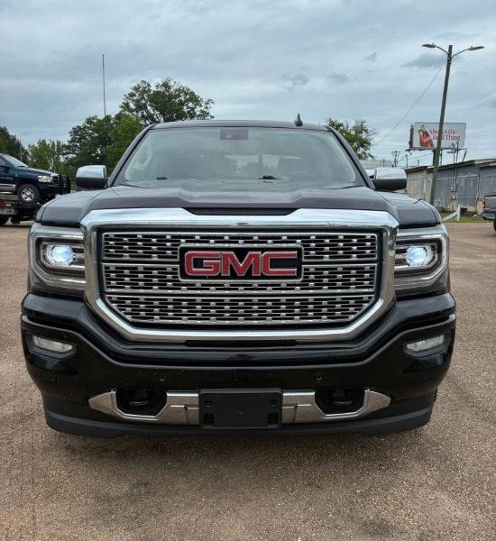 GMC Sierra 1500 Denali Crew Cab Short Box 4WD 2017