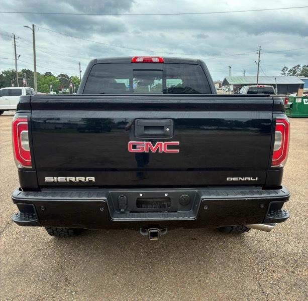 GMC Sierra 1500 Denali Crew Cab Short Box 4WD 2017