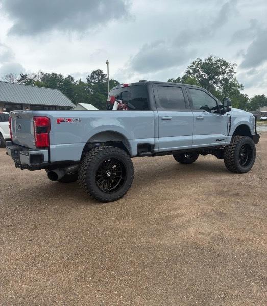 Ford F-250 SD XL Crew Cab 4WD 2024