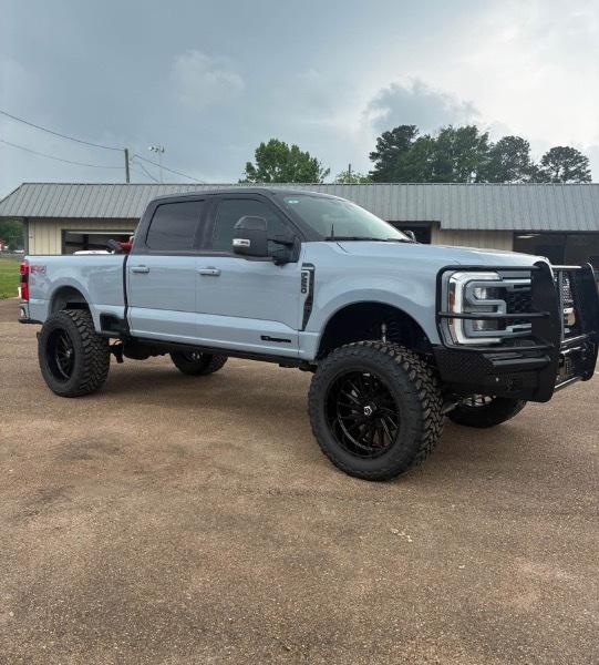 Ford F-250 SD XL Crew Cab 4WD 2024