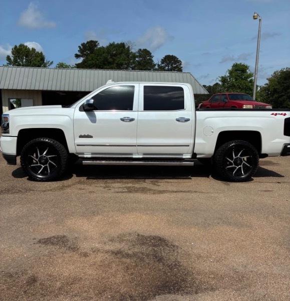 Chevrolet Silverado 1500 High Country Crew Cab Short Box 4WD 2018