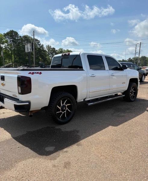 Chevrolet Silverado 1500 High Country Crew Cab Short Box 4WD 2018