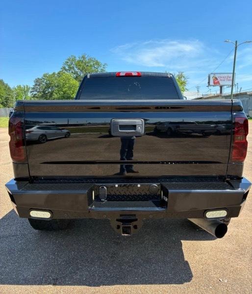 Chevrolet Silverado 2500HD LT Crew Cab Long Box 4WD 2019