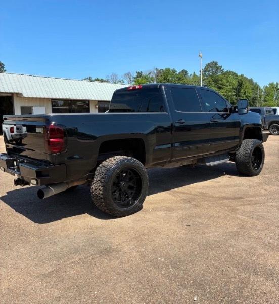 Chevrolet Silverado 2500HD LT Crew Cab Long Box 4WD 2019