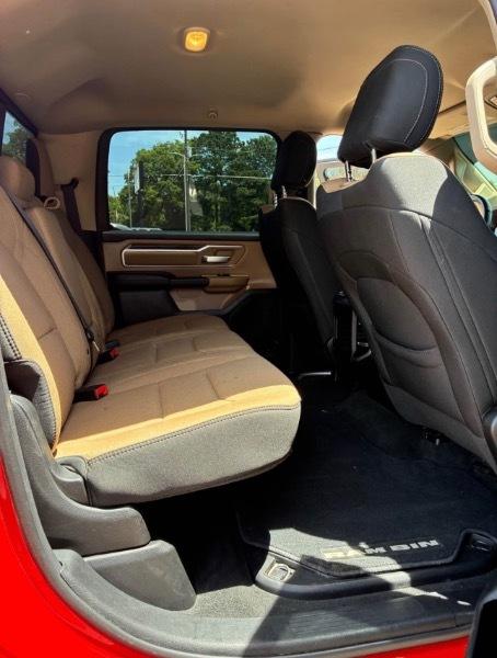 RAM 1500 Big Horn Crew Cab SWB 4WD 2021