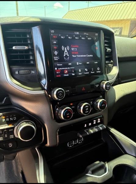 RAM 1500 Big Horn Crew Cab SWB 4WD 2021