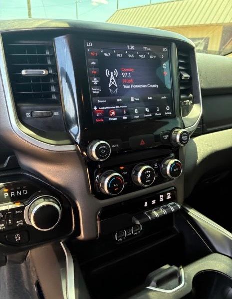 RAM 1500 Big Horn Crew Cab SWB 4WD 2021